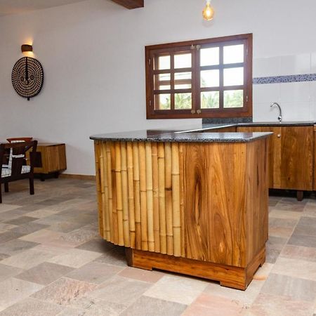 Hotel Otsunami โลเม ภายนอก รูปภาพ