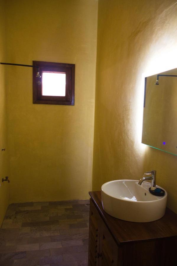Hotel Otsunami โลเม ภายนอก รูปภาพ